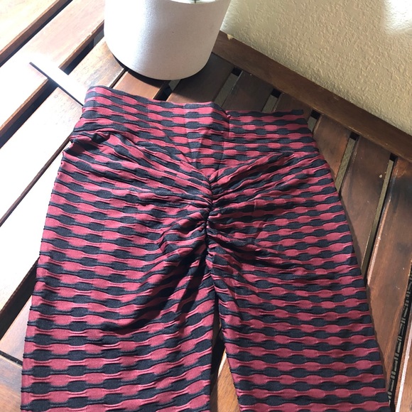 Scrunch butt biker short - Picture 4 of 5